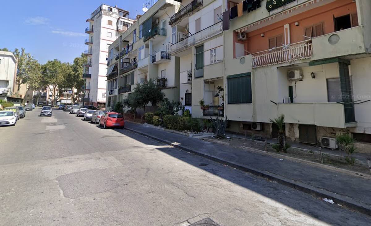 Napoli, blitz antidroga nel Rione Traiano: 46enne arrestato per detenzione ai fini di spaccio