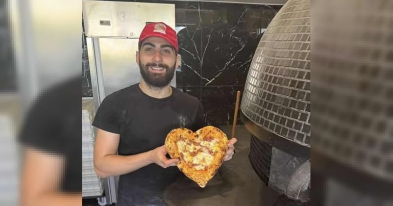 Napoli, il giallo della morte del giovane pizzaiolo Antonio Nardi: in fuga sullo scooter con altri due