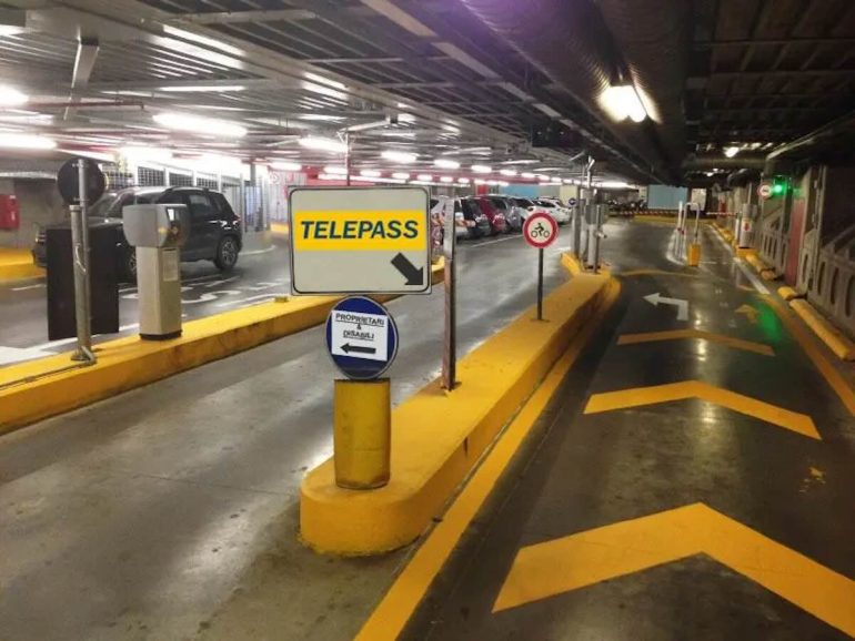 Napoli: pagamento parcheggi ora possibile con Telepass al Centro Direzionale e Bagnoli