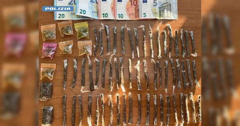 Napoli, spaccio nella villetta davanti ai bambini, arrestato pusher di Afragola: decisiva una segnalazione su YouPol
