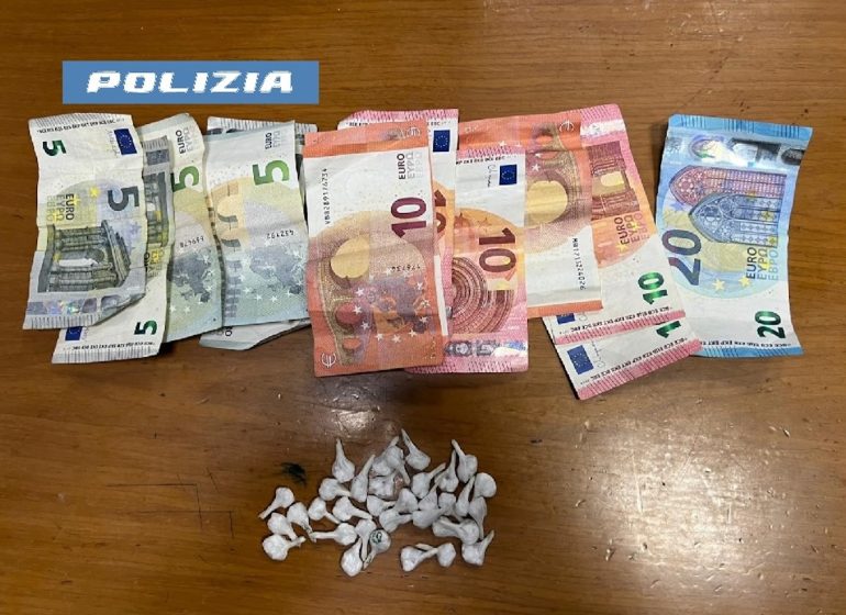 Porta Nolana, arrestata donna per spaccio di cocaina e resistenza a pubblico ufficiale