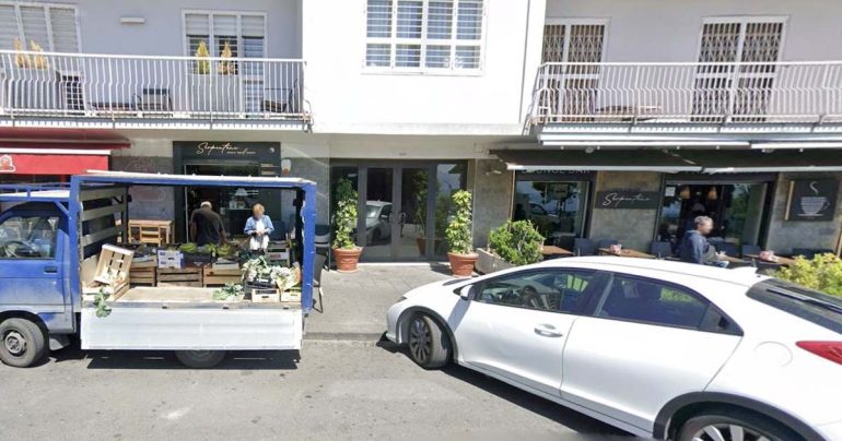 Posillipo, ‘Non ho mai pagato nessuno’, poi picchia il titolare del locale: arrestato