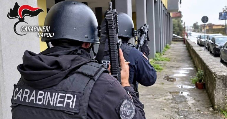 Racket ad Arzano: tutti pagano, nessuno denuncia: il ‘libro mastro’ del pizzo