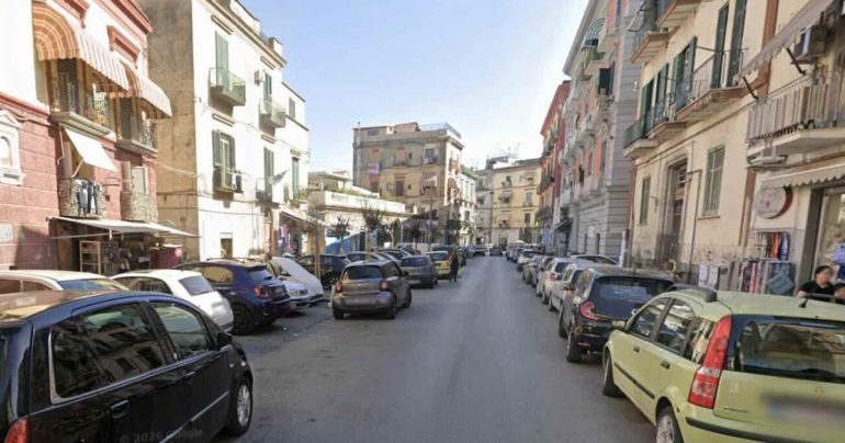Secondigliano, cinque spari nella roccaforte dei Di Lauro: attacco delle nuove leve