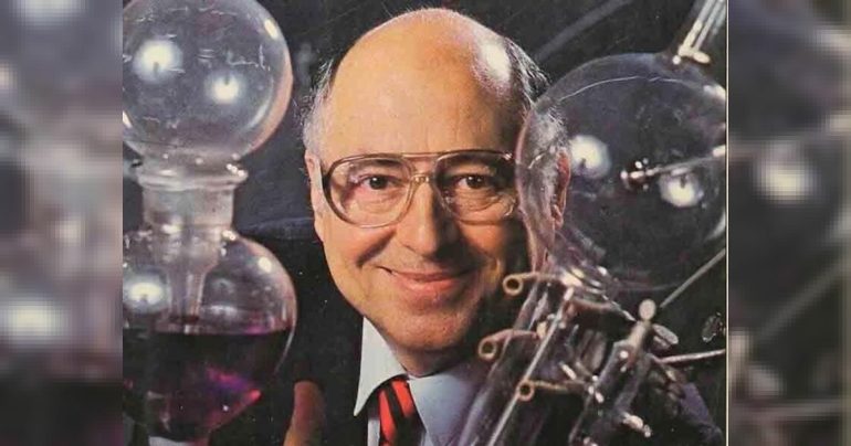 StoriaCinema celebrates Riccardo Pazzaglia on the centenary of his birth.