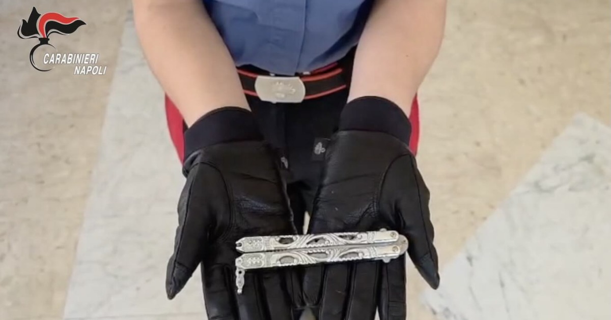 Terzigno, 14enne scuola con il coltello