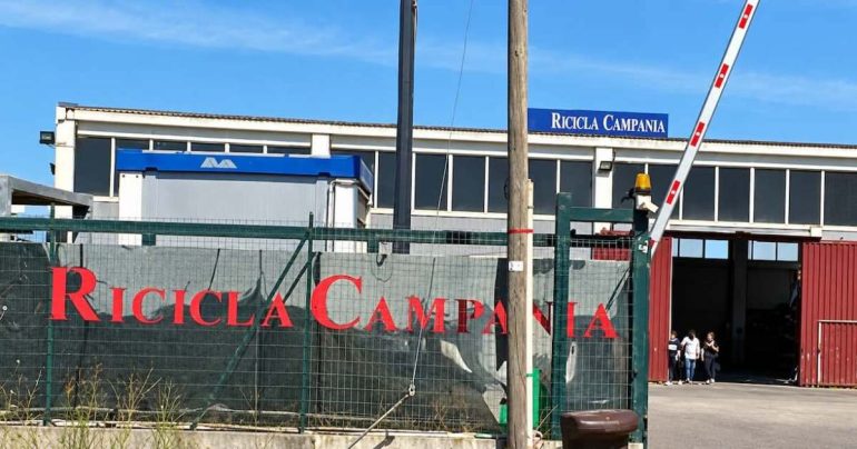 Traffico illecito di rifiuti col sistema ‘giro bolla’: 9 misure cautelari tra Salerno e Napoli