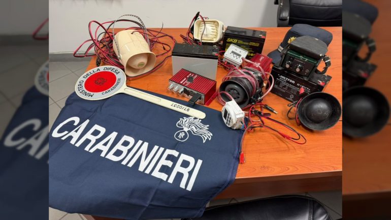 Vico Equense: sequestrato richiamo elettromagnetico vietato