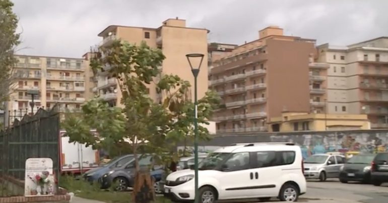 Allarme faida a Pianura: operaio ferito per errore mentre va al lavoro