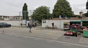 Dramma al cimitero di Poggiomarino, operaio cade durante una tumulazione: è gravissimo