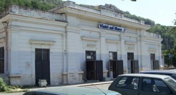 Frana sulla linea Napoli-Salerno: circolazione ferroviaria sospesa tra Nocera e Salerno