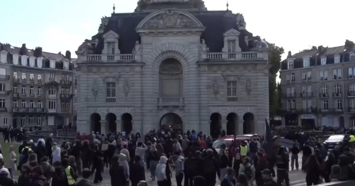 Nella foto, un particolare della vicenda.