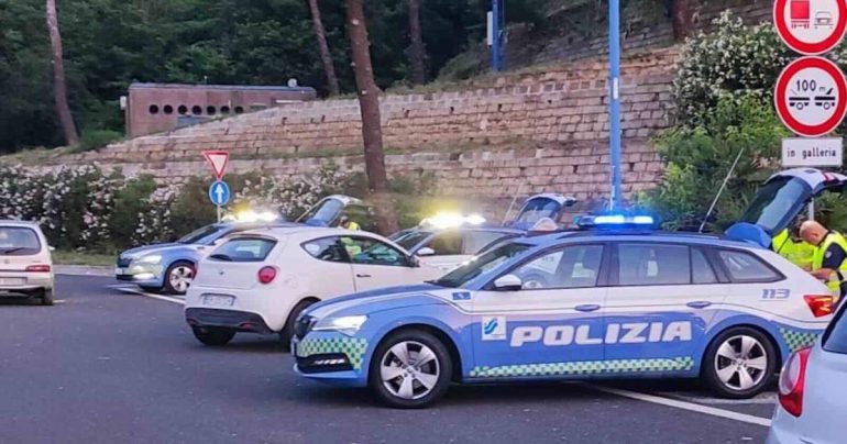 Napoli, in stato di ebbrezza alla guida: due patenti ritirate lungo la Tangenziale