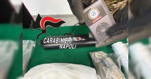 La confezione particolare di droga sequestrata