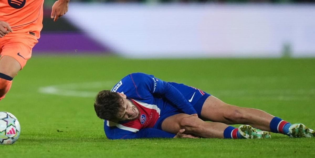 PSG in allarme per Kvaratskhelia: possibile rottura al ginocchio e stop di nove mesi; Dembelé ko