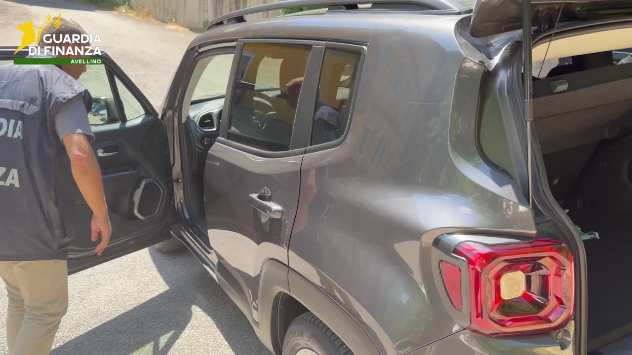 Ariano Irpino, un chilo di cocaina in auto: arrestato