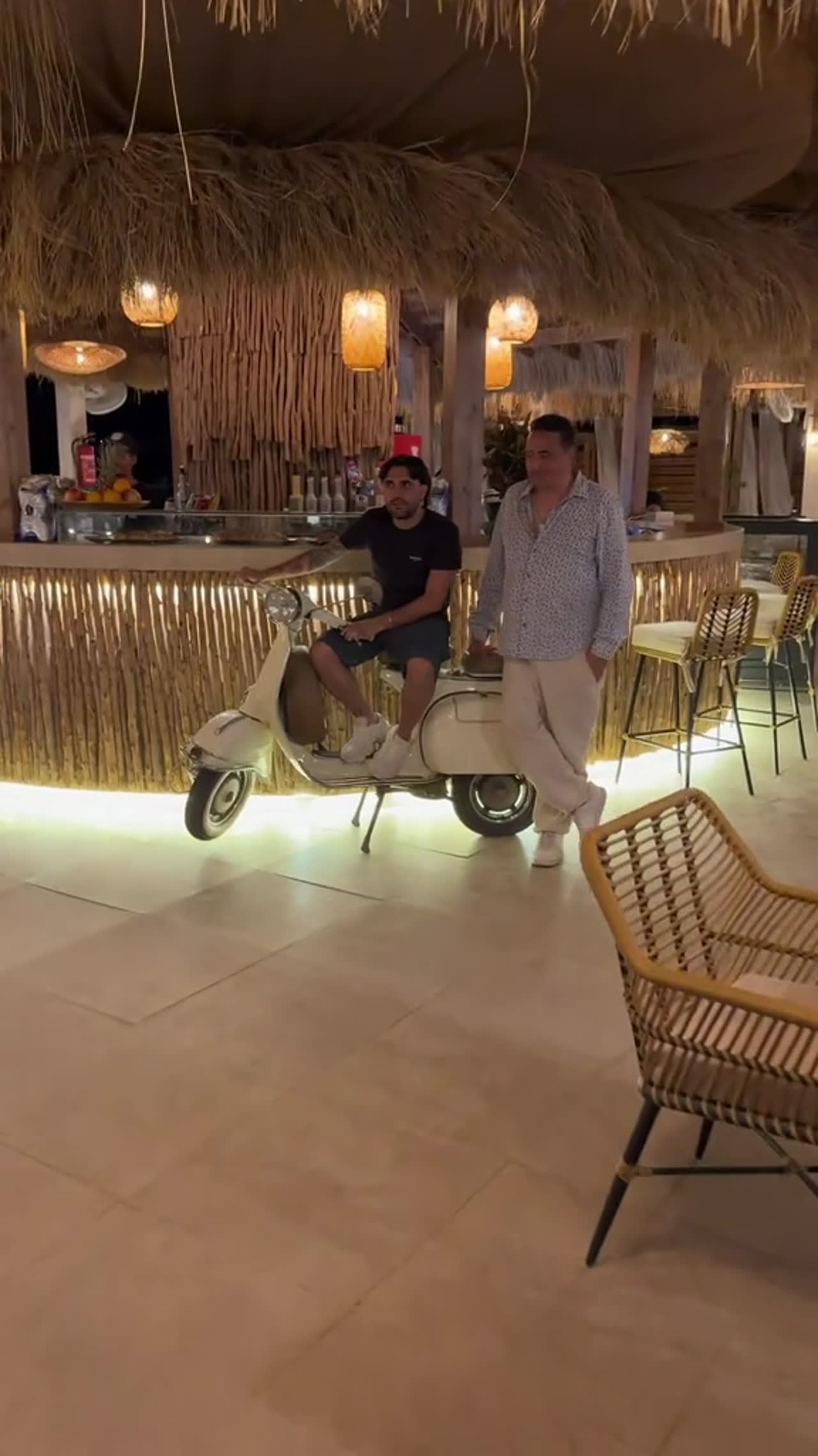 Il figlio di Sal da Vinci apre un locale vip a Shram