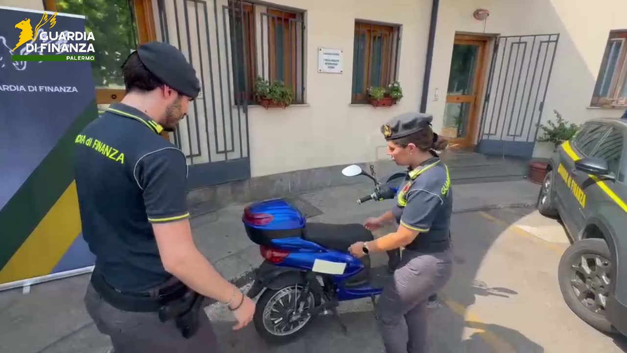 Maxi sequestro di scooter illegali: quasi 7mila mezzi irregolari in tutta Italia