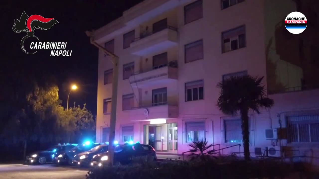 Caivano, il tesoro del clan nascosto sotto il pavimento di casa Maugeri